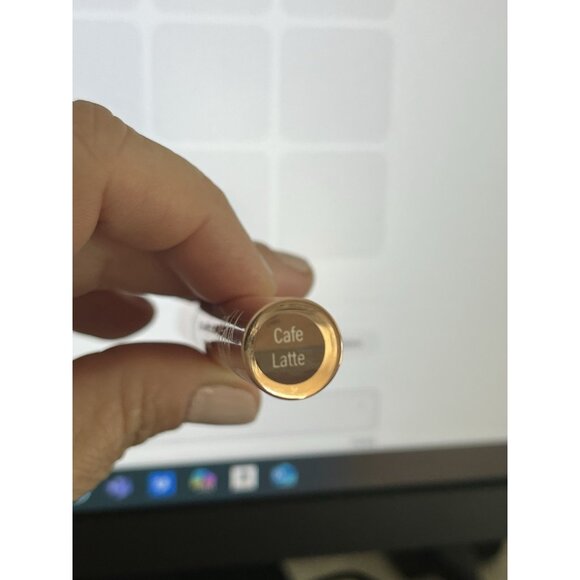 Mally XO Evercolor Split Shadow Stick 0.03-oz Cafe Latte Crayon Easy to Blend - Picture 4 of 4